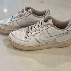 Youth Nike Air Force 1 Low